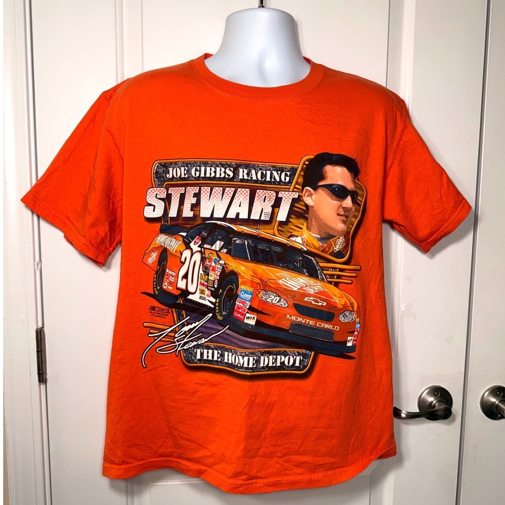 Chase Authentics Tony Stewart NASCAR T-Shirt Vintage Joe Gibbs Racing Orange M